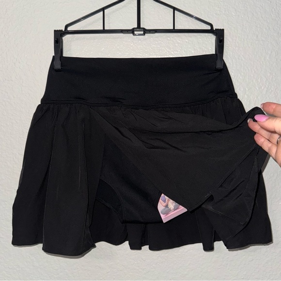 Halara Breezeful Skirt sz S - Picture 5 of 6